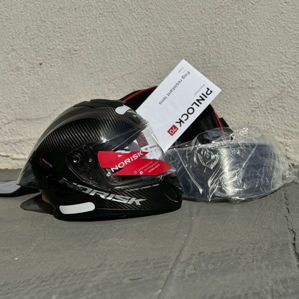 Norisk Carbon R - Capacete Racing em Fibra de Carbono