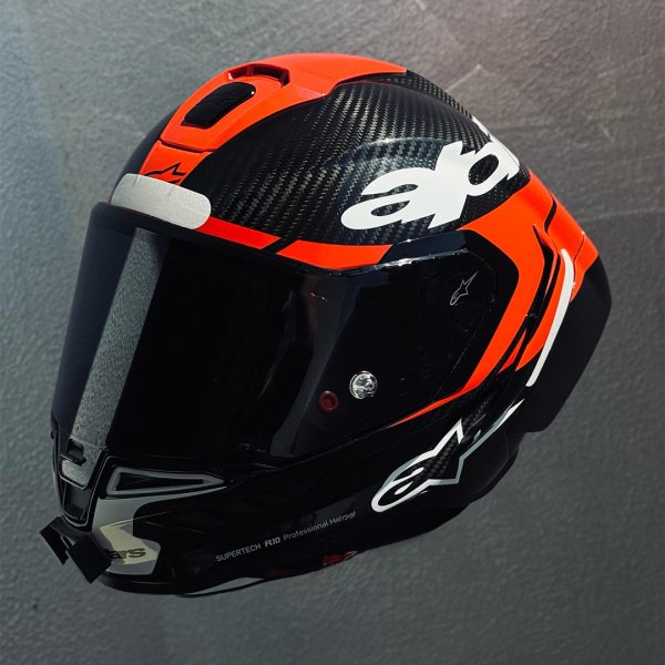 R$ 10 MIL REAIS NO PIX OU CAPACETE ALPINESTARS R10