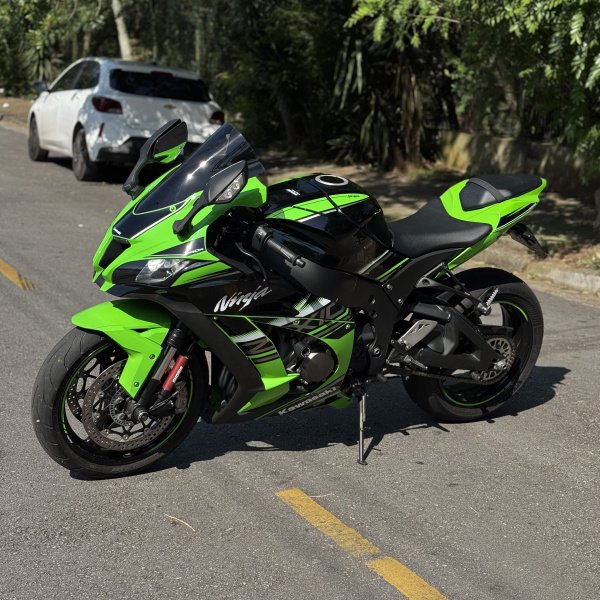 KAWASAKI ZX10R - 2ª Edição